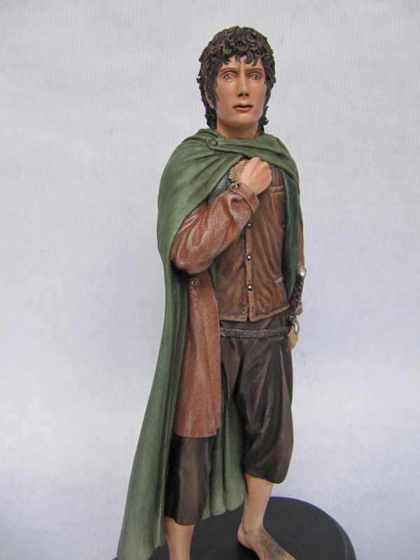 frodo baggins statue.