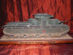 Heavy Tank T.35 1/35.