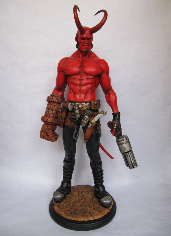 Statue Hellboy 1/4.