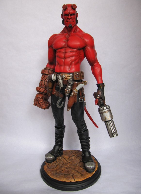 Statue Hellboy 1/4.