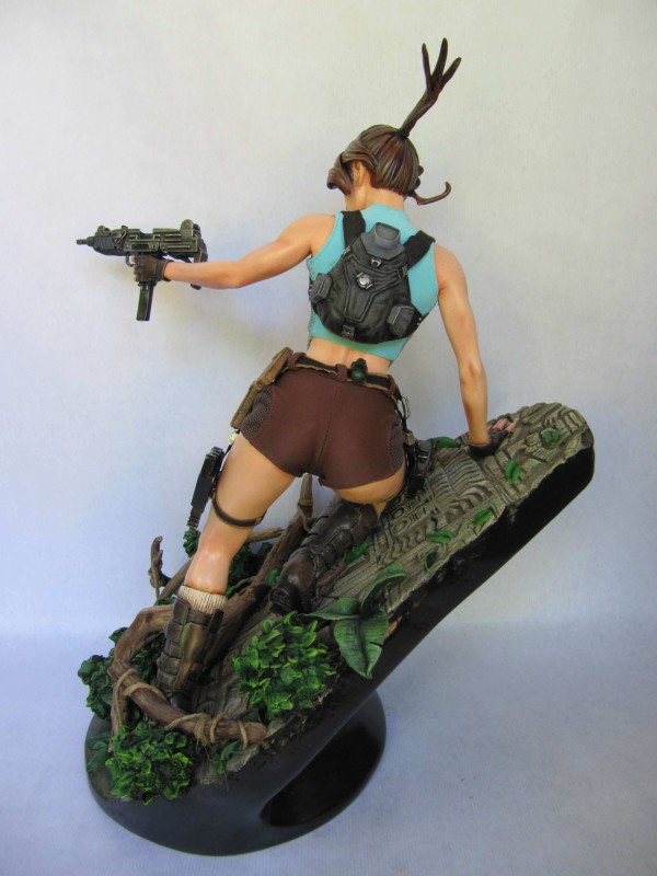 lara croft pf