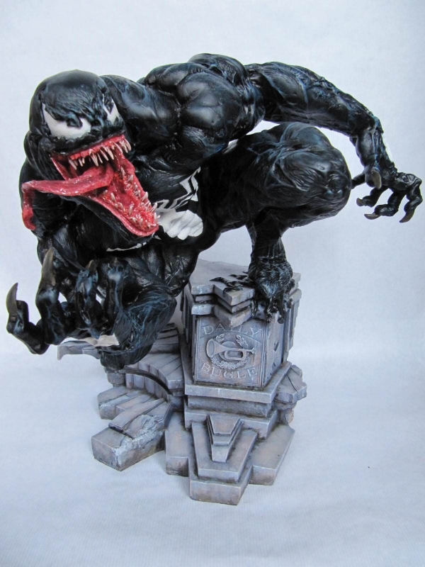 Venom 1/4 model kit.