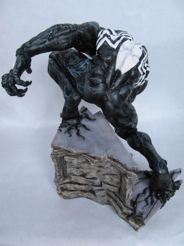 Venom 1/4 model kit.