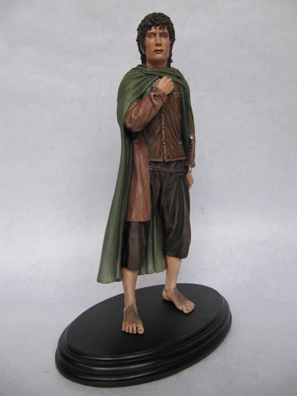 frodo baggins statue.