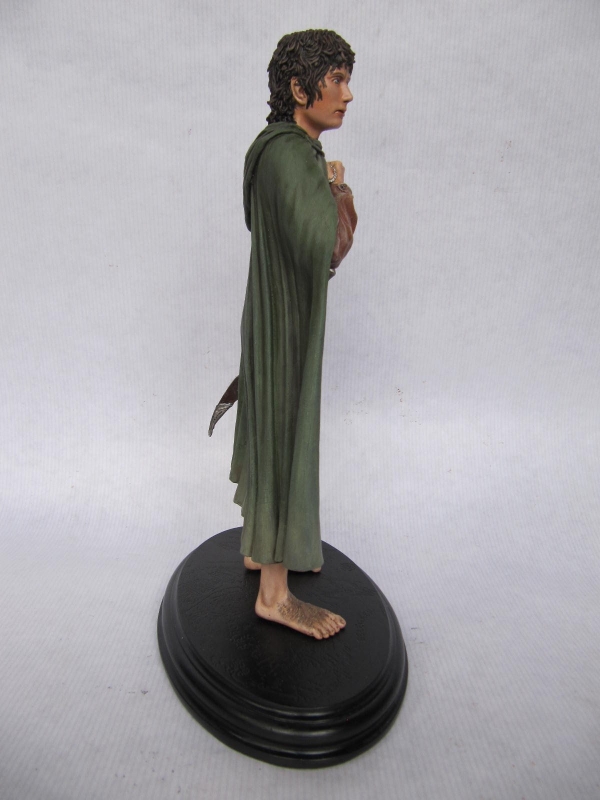 frodo baggins statue.