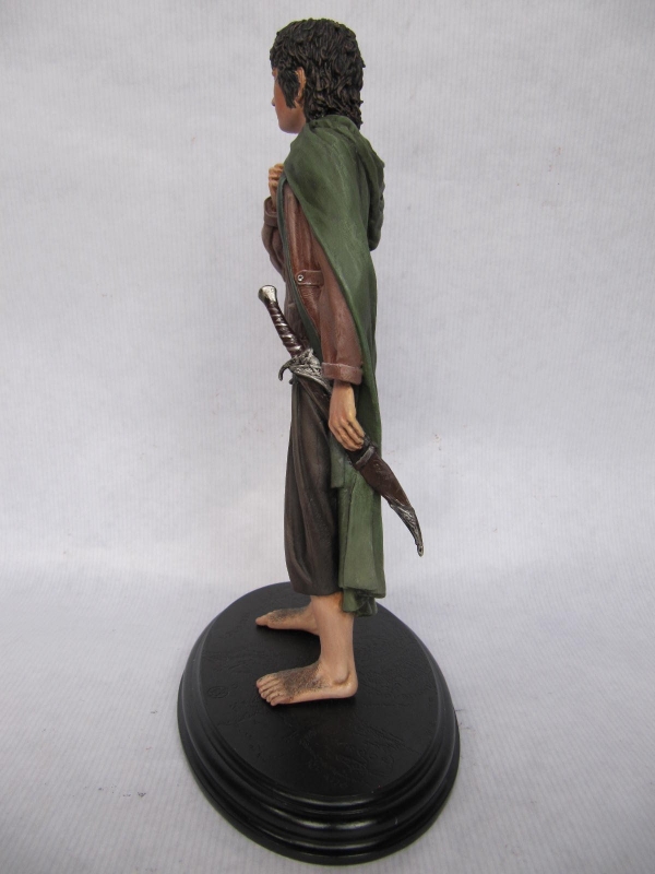 frodo baggins statue.