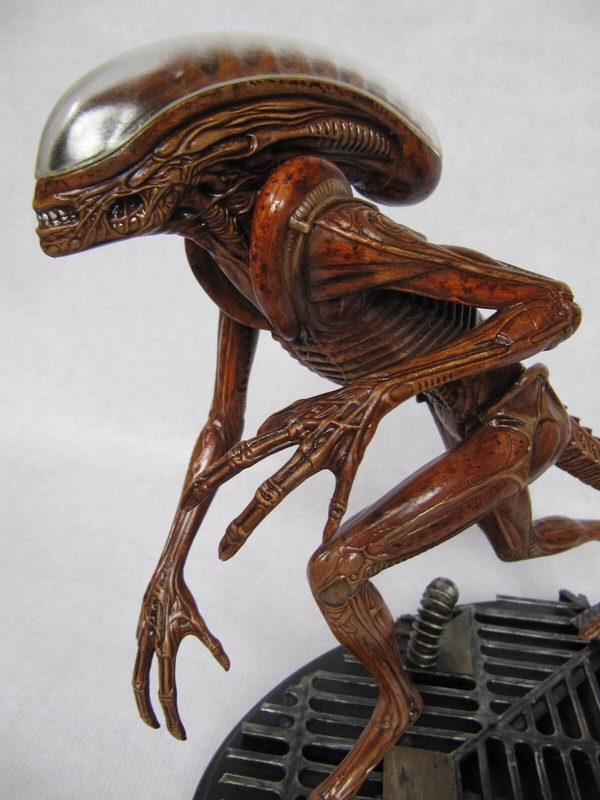 figurine Alien.