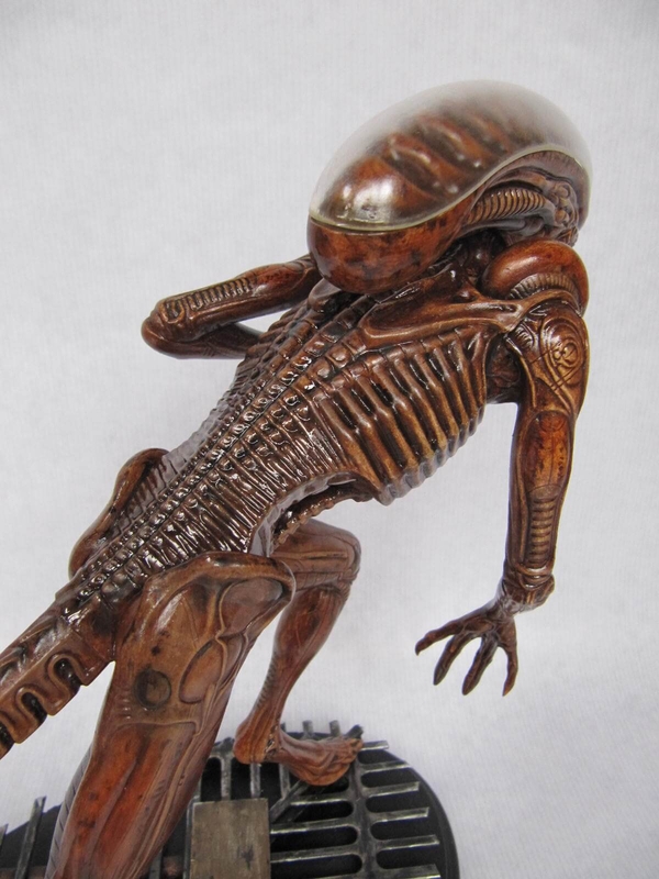 figurine Alien.