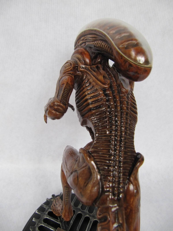 figurine Alien.