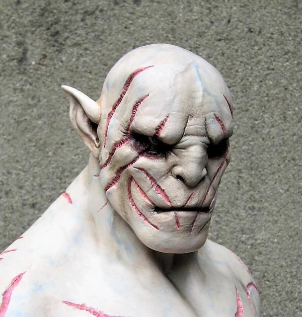 Azog 1/4.