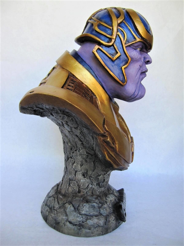 Buste Thanos