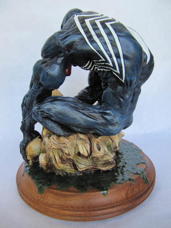 Statue venom