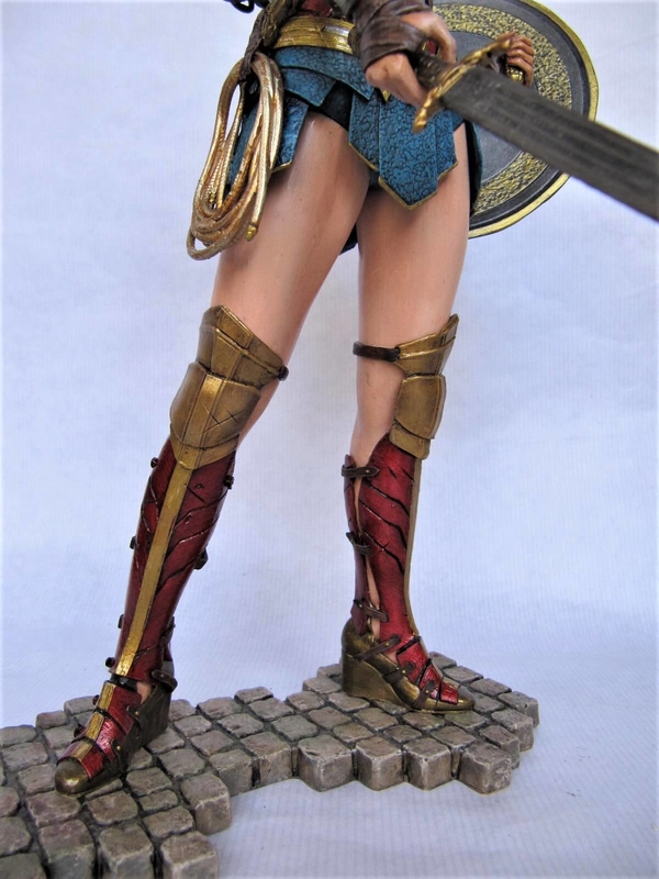 Wonder Woman 1/6