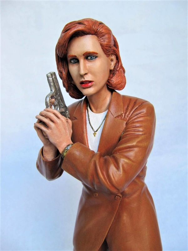 Dana Scully 1/6.